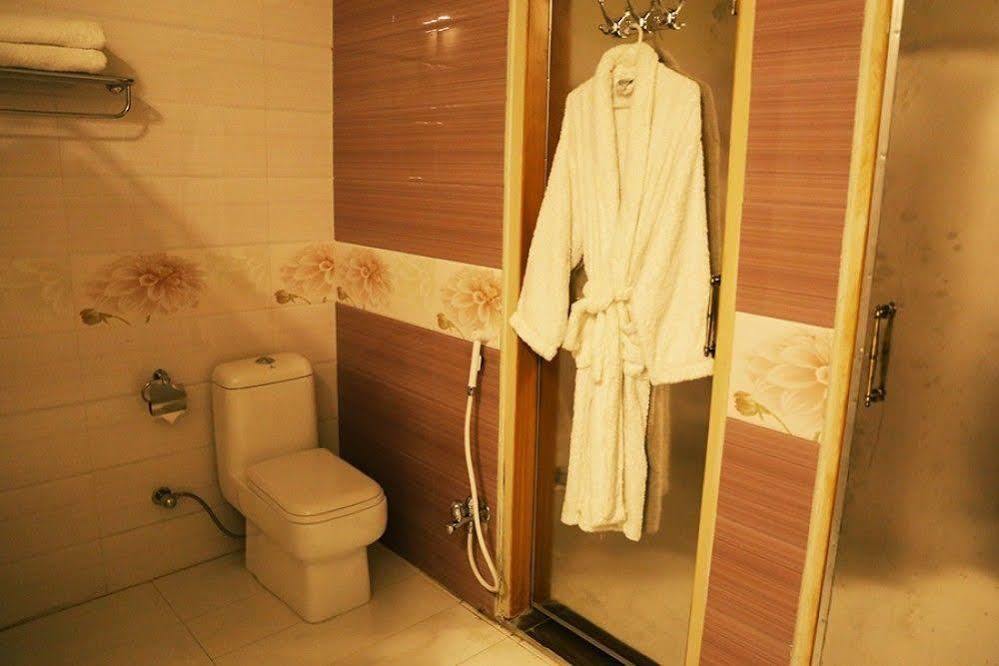 Hotel Marco Polo Lahore Exterior photo